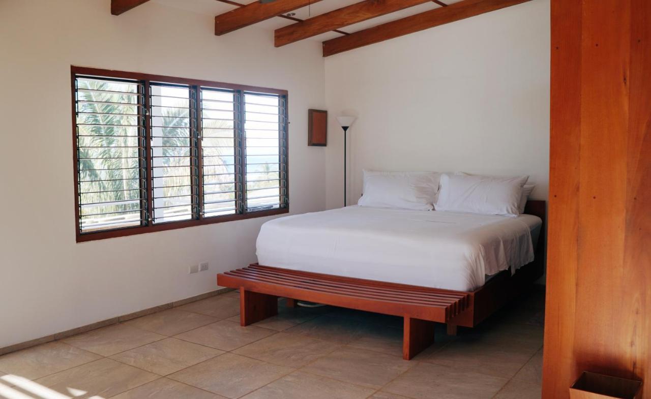 Salvatierra Beachfront Hotel Puerto Coyote Экстерьер фото